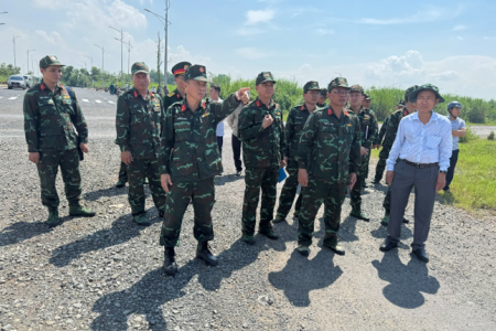 Khảo sát công tác chuẩn bị diễn tập chiến đấu phường Sa Đéc trong khu vực phòng thủ năm 2026