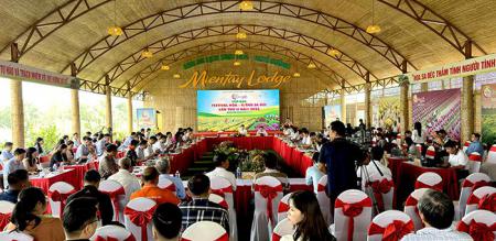 Họp báo công bố thông tin về Festival Hoa- kiểng Sa Đéc lần thứ 2