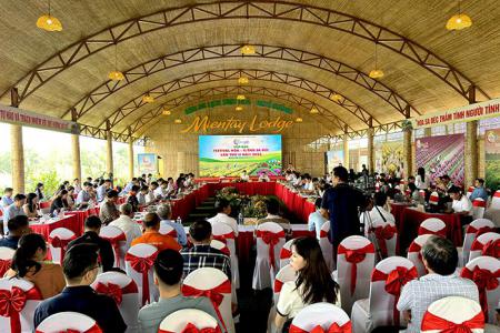 Họp báo công bố thông tin về Festival Hoa- kiểng Sa Đéc lần thứ 2